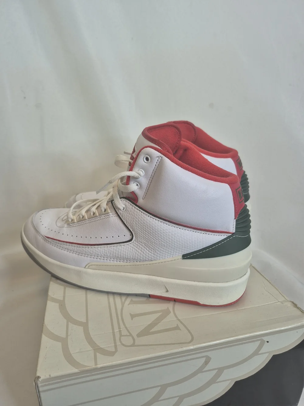 Air Jordan 2 Retro Mid White/Red Men's Basketball Shoes
